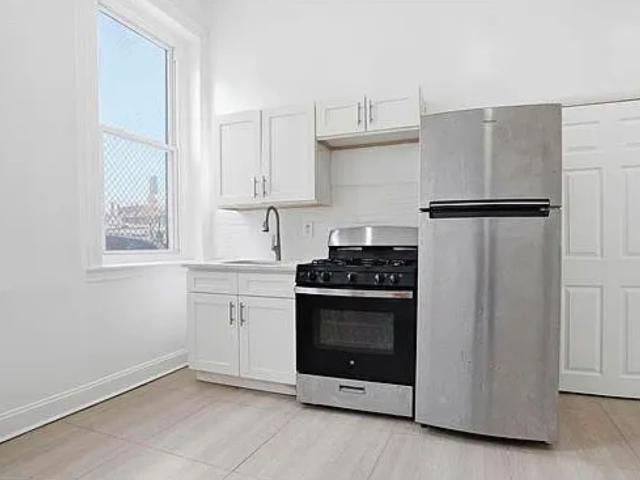2 BR, 1 BA Apartment 3462 N Front Street, Philadelphia, PA 19140