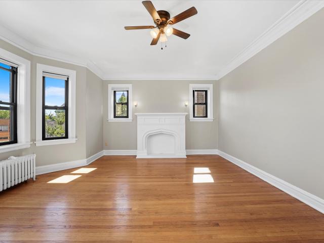 2 BR, 1 BA Apartment 34 Lawton Rd, Riverside, IL 60546