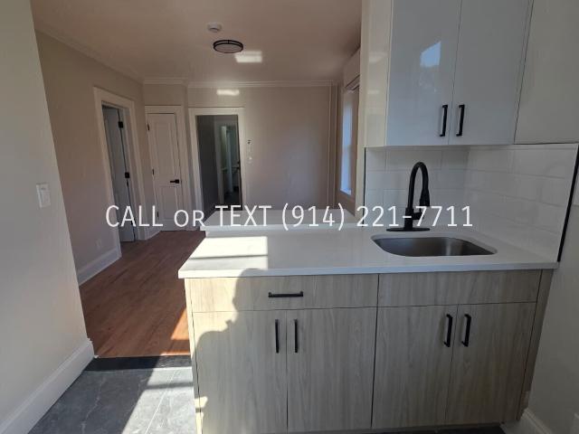 2 BR, 1 BA Apartment 34 Palmer Rd, Yonkers, NY 10701
