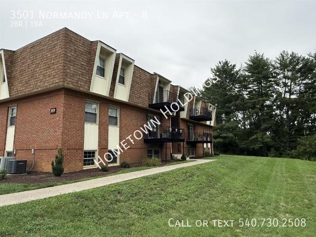 2 BR, 1 BA Apartment 3501 Normandy Ln Apt, Roanoke, VA 24018