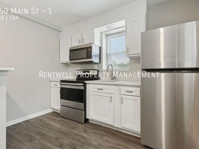 2 BR, 1 BA Apartment 350 Main St, Schwenksville, PA 19473