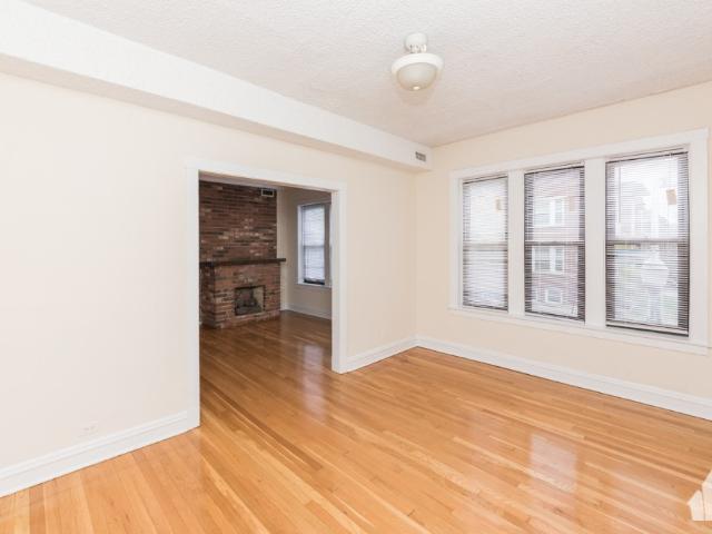 2 BR, 1 BA Apartment 3525 North Racine Avenue, Chicago, IL 60657