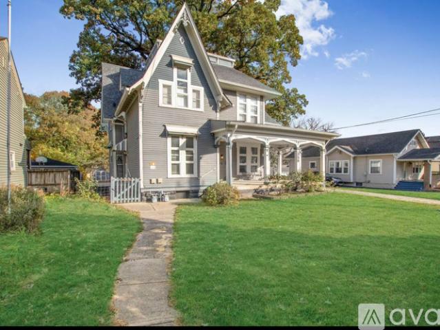 2 BR, 1 BA Apartment 359 S Ritter Ave, Unit C, Indianapolis, IN 46219