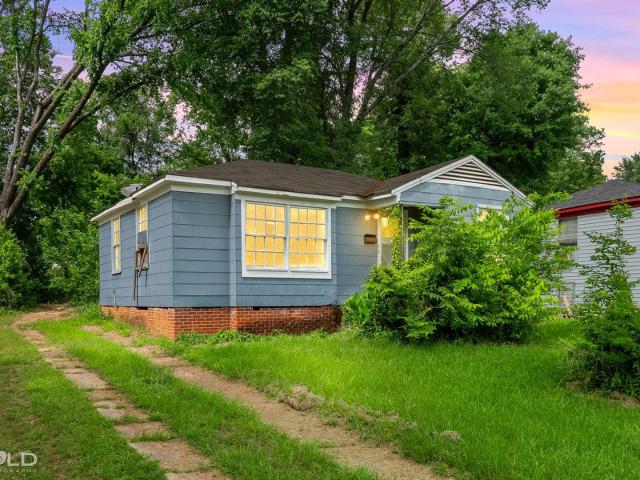 2 BR, 1 BA Apartment 3612 Michigan Blvd, Shreveport, LA 71109
