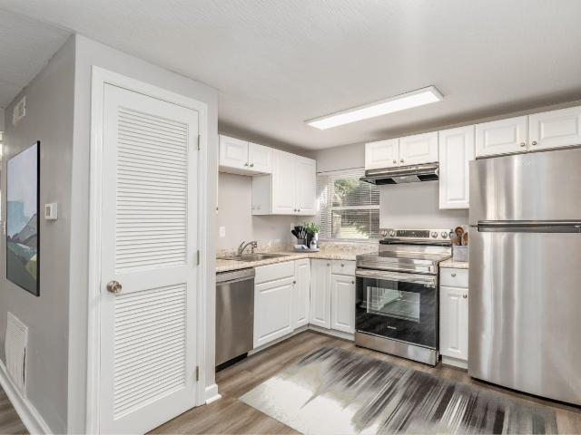2 BR, 1 BA Apartment 3617 Beulah Road Unit 3617 B C, Columbus, OH 43224