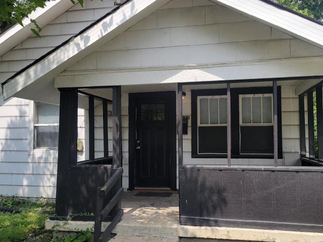 2 BR, 1 BA Apartment 3622 Prospect Street, Indianapolis, IN 46203