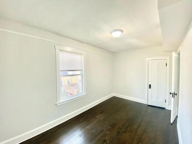2 BR, 1 BA Apartment 3636 W Iowa St, Chicago, IL 60651