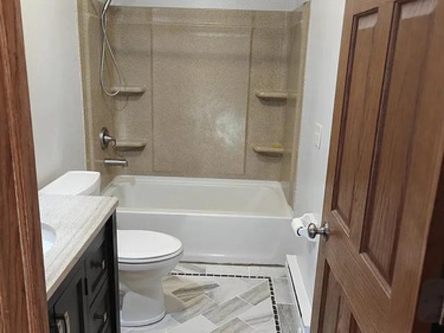 2 BR, 1 BA Apartment 3695 Robert Place, Unit Upper Duplex, Stevens Point, WI 54481