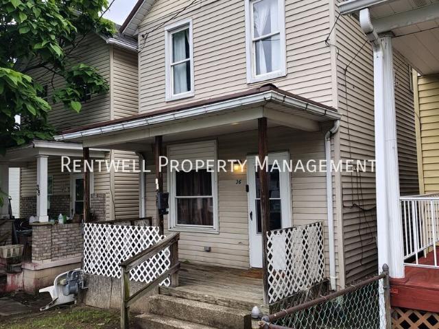 2 BR, 1 BA Apartment 36 Whiteman Ave, Uniontown, PA 15401