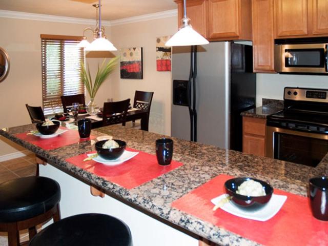 2 BR, 1 BA Apartment 3700 Q Street Unit 135, Bakersfield, CA 93301