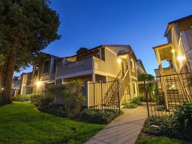 2 BR, 1 BA Apartment 37057 Magnolia Street Unit 37015 5 132, Newark, CA 94560