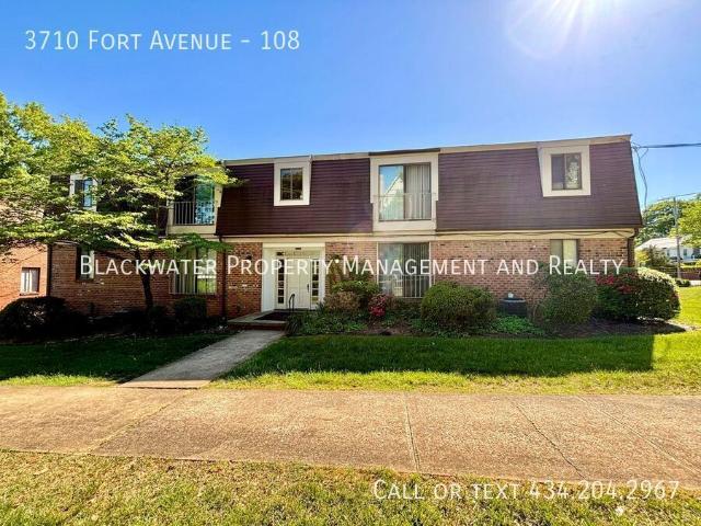 2 BR, 1 BA Apartment 3710 Fort Avenue, Lynchburg, VA 24501