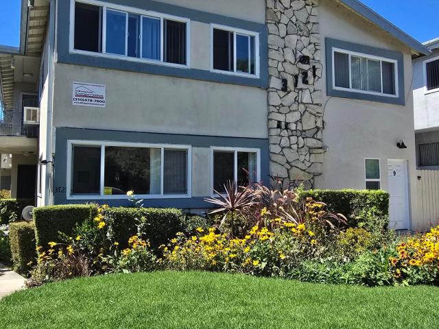 2 BR, 1 BA Apartment 3721 Mentone, Culver City, CA 90034