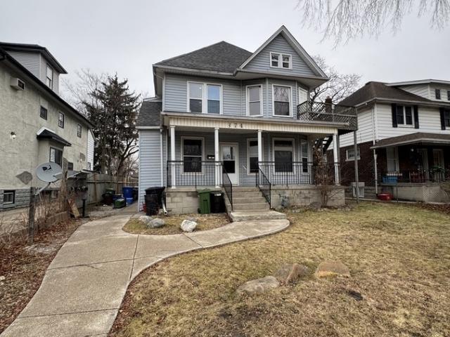 2 BR, 1 BA Apartment 374 Campbell Ave, Windsor, ON N9B 2H3