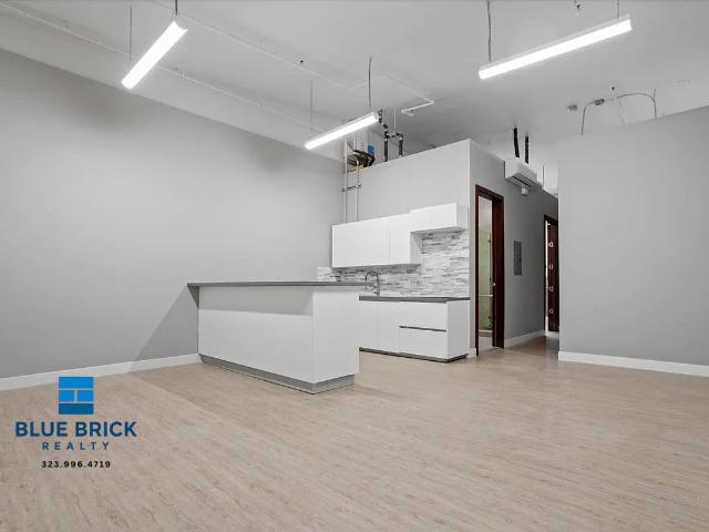 2 BR, 1 BA Apartment 3751 S Hill St, Los Angeles, CA 90007