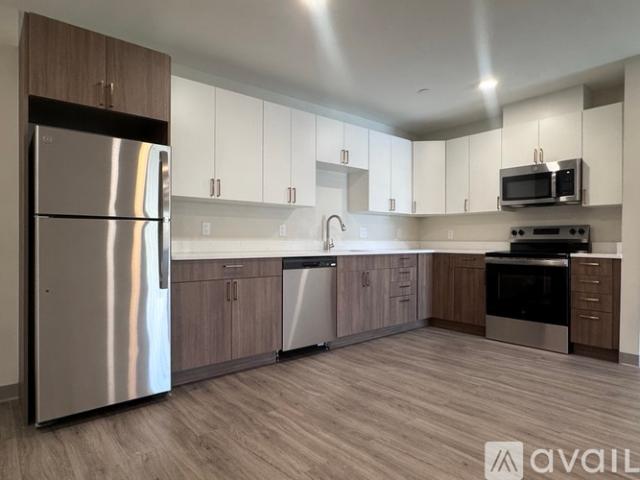 2 BR, 1 BA Apartment 375 Cummins Hwy, Unit 204, Boston, MA 02131