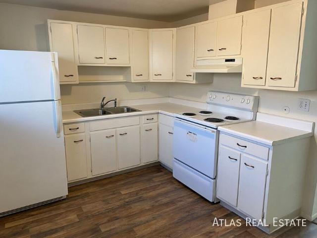 2 BR, 1 BA Apartment 3790 Owens Street, Wheat Ridge, CO 80033