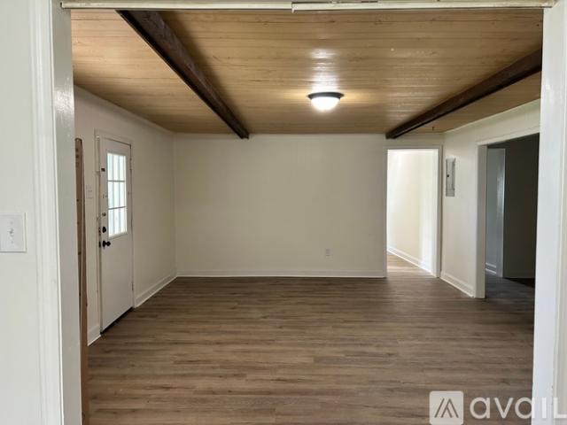 2 BR, 1 BA Apartment 383 D St, Jackson, TN 38301