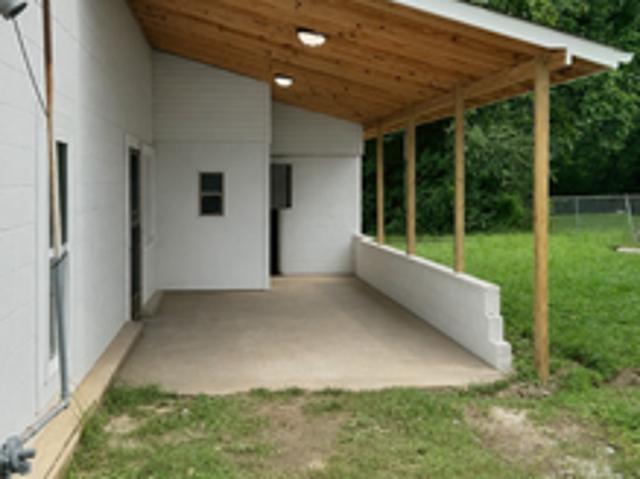 2 BR, 1 BA Apartment 383 D St, Jackson, TN 38301
