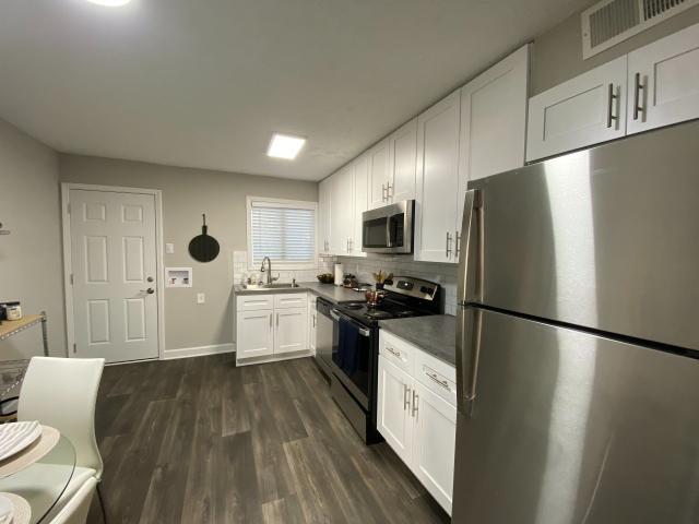 2 BR, 1 BA Apartment 3801 Kensington Ct Unit J, Decatur, GA 30032