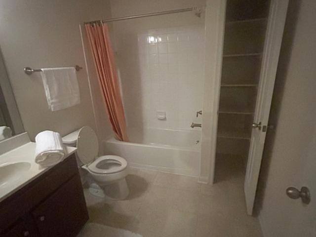 2 BR, 1 BA Apartment 3833 Clarke Farm Pl, Woodbridge, VA 22192