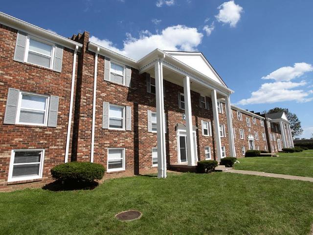 2 BR, 1 BA Apartment 3838 Williamsburg Way Unit 16C, Columbus, IN 47203