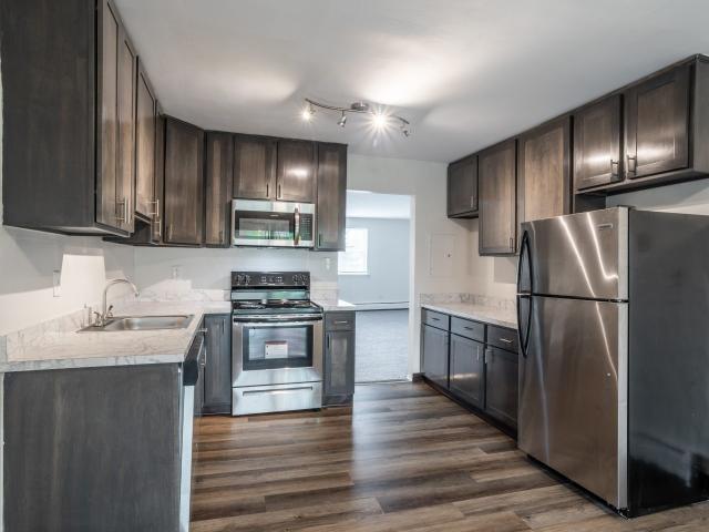 2 BR, 1 BA Apartment 387 Plaza Boulevard Unit 145, Morrisville, PA 19067