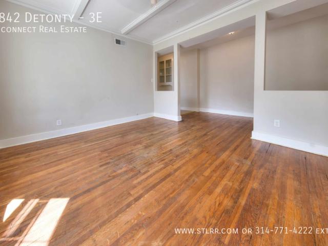 2 BR, 1 BA Apartment 3842 Detonty, St. Louis, MO 63110