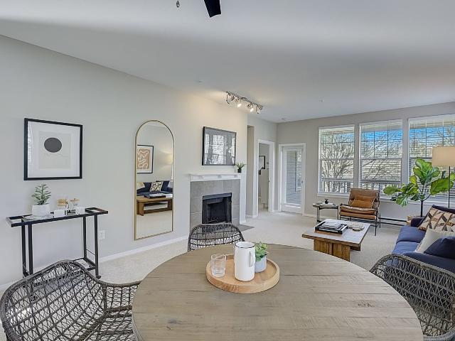 2 BR, 1 BA Apartment 3850 Klahanie Drive Southeast Unit 06304, Issaquah, WA 98029