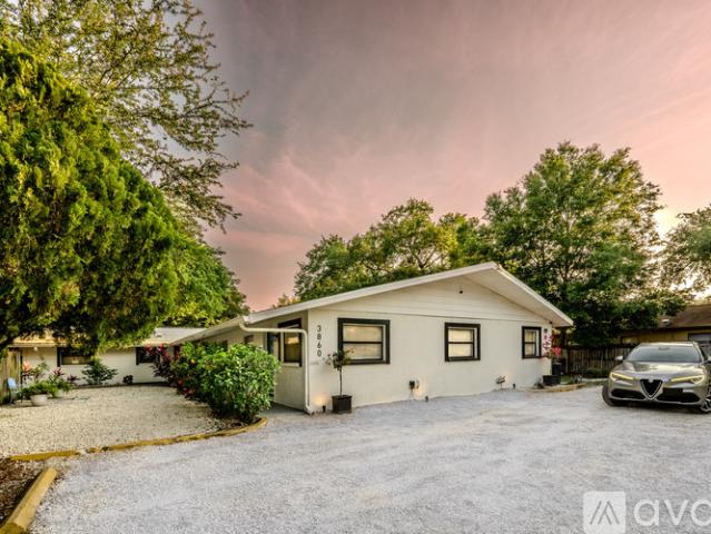 2 BR, 1 BA Apartment 3860 7th Ave N, Unit 10, St. Petersburg, FL 33713