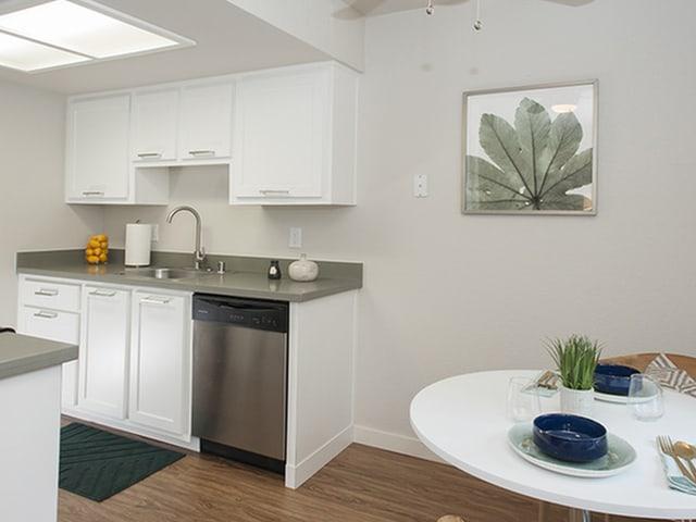 2 BR, 1 BA Apartment 3910 Auburn Blvd Unit 35, Sacramento, CA 95821