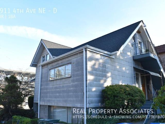 2 BR, 1 BA Apartment 3911 4th Ave NE, Seattle, WA 98105