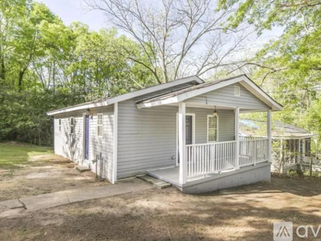 2 BR, 1 BA Apartment 3998 Floyd Ave, Macon, GA 31204