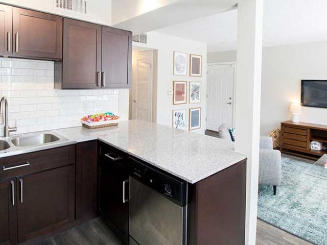 2 BR, 1 BA Apartment 3000 University Avenue Unit 09101, West Des Moines, IA 50266