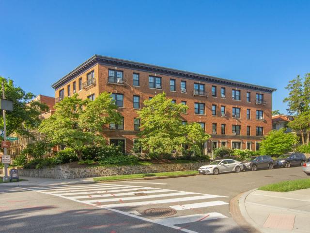 2 BR, 1 BA Apartment 3002 Rodman Street Northwest Unit 301, Washington, DC 20008