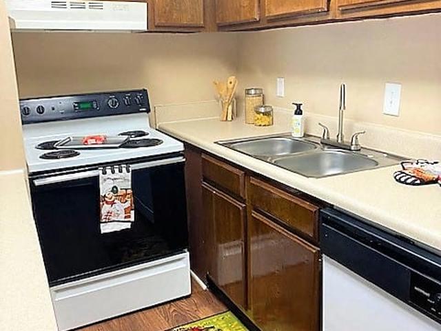 2 BR, 1 BA Apartment 300 Bakertown Road Unit 13E, Antioch, TN 37013