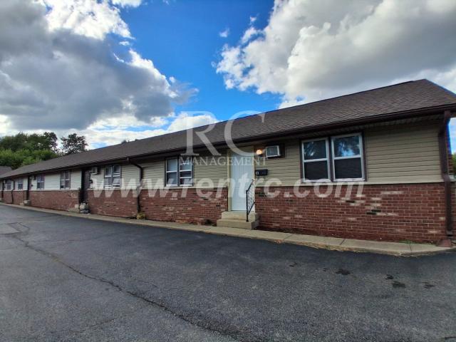2 BR, 1 BA Apartment 300 C1 Vaught St, Westville, IL 61883