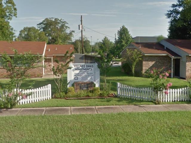 2 BR, 1 BA Apartment 300 Railroad St Bay Minette, AL 36507