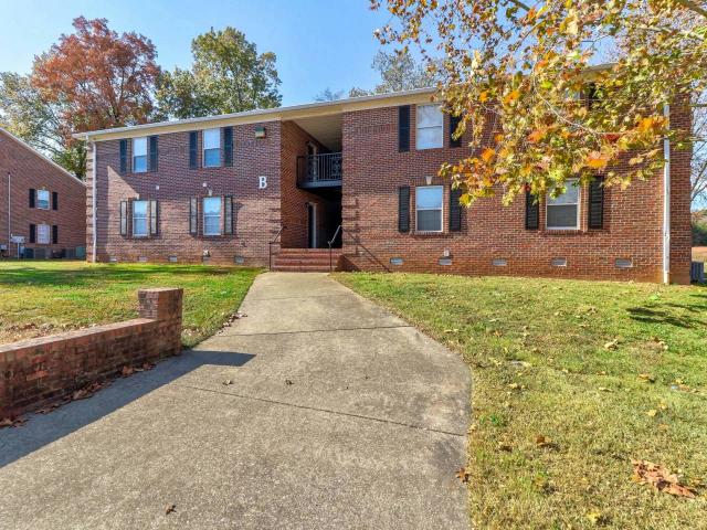 2 BR, 1 BA Apartment 301 Ligon Drive Unit E Building E 1, Shelbyville, TN 37160