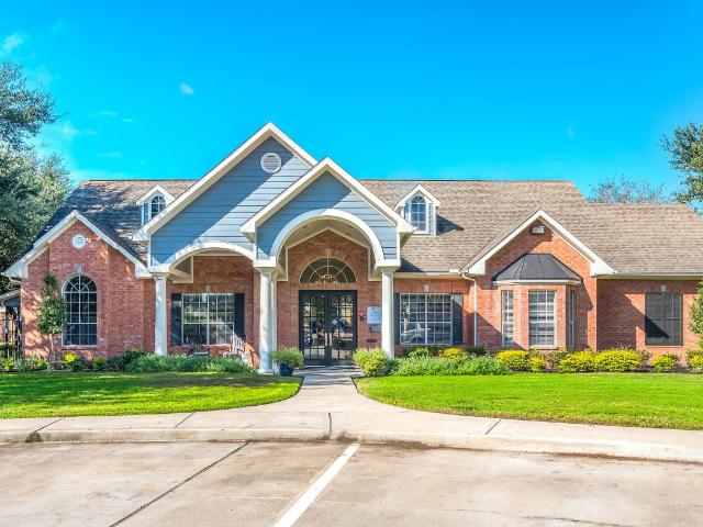 2 BR, 1 BA Apartment 301 North Wesley Drive Unit 326, League City, TX 77573