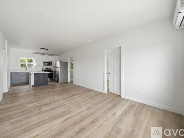 2 BR, 1 BA Apartment 3020 W 12 Th St, Unit 3026, Los Angeles, CA 90006