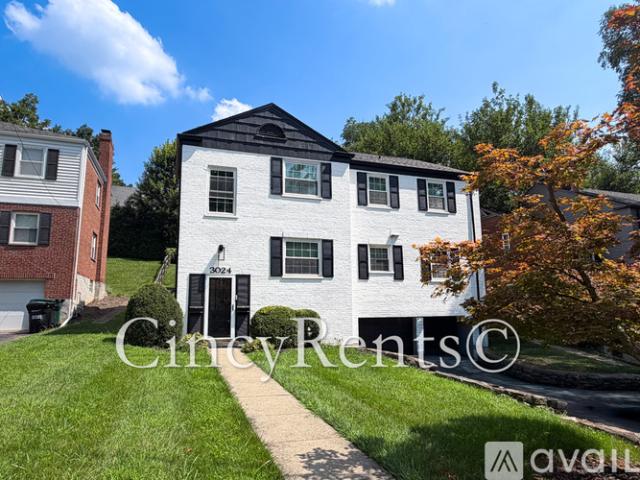 2 BR, 1 BA Apartment 3024 Kinmont St, Unit 2, Cincinnati, OH 45208