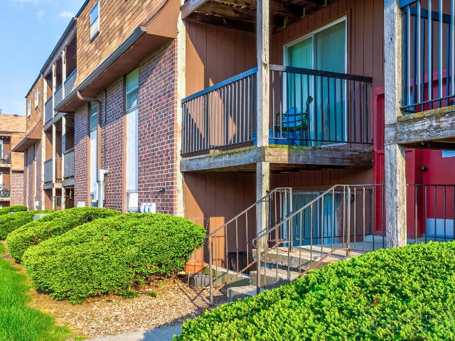 2 BR, 1 BA Apartment 3027 Puckett Rd Unit 33 11, Kansas City, KS 66103