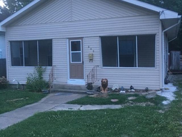 2 BR, 1 BA Apartment 302 Elles Ave, Carterville, IL 62918