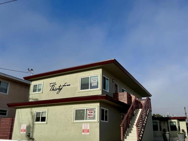2 BR, 1 BA Apartment 3040 Newell Street, San Diego, CA 92106