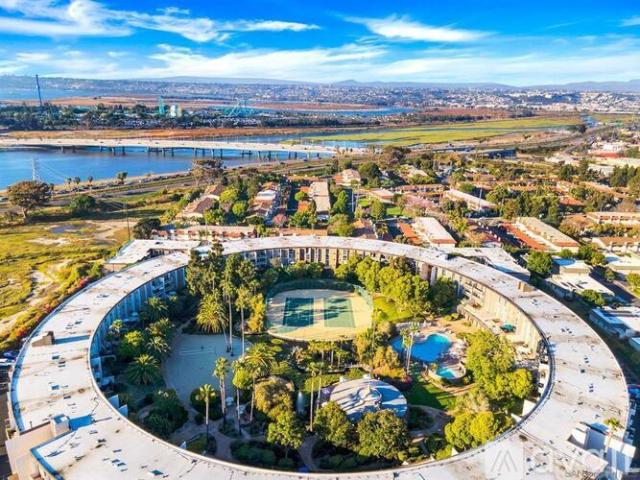 2 BR, 1 BA Apartment 3050 Rue Dorleans, Unit 443, San Diego, CA 92110