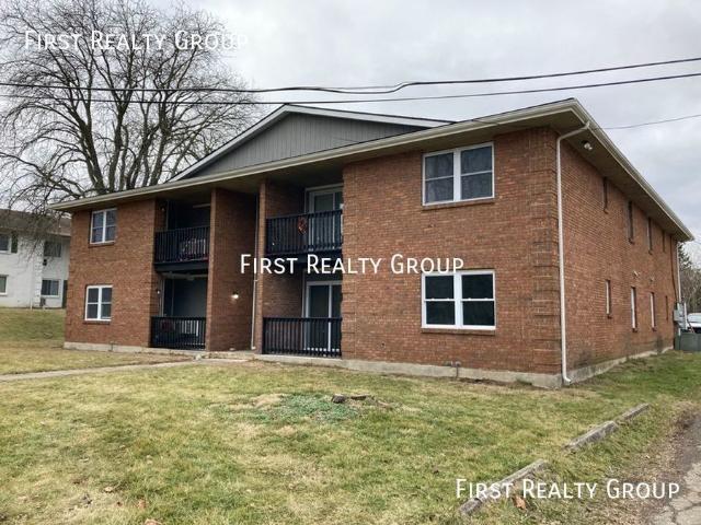 2 BR, 1 BA Apartment 305 N Broadway, Trotwood, OH 45426