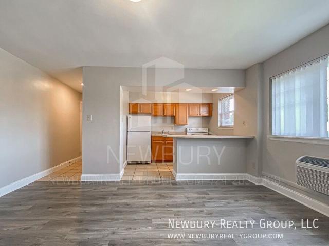 2 BR, 1 BA Apartment 305 San Juan Drive Apt.1, Port Vue, PA 15133