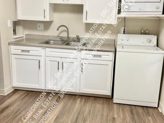 2 BR, 1 BA Apartment 306 Washington Ave, Golden, CO 80403