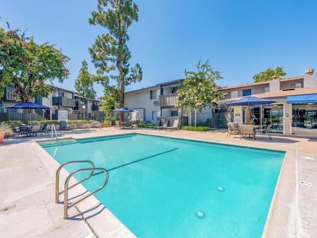 2 BR, 1 BA Apartment 3070 East Frontera Unit 204, Anaheim, CA 92806